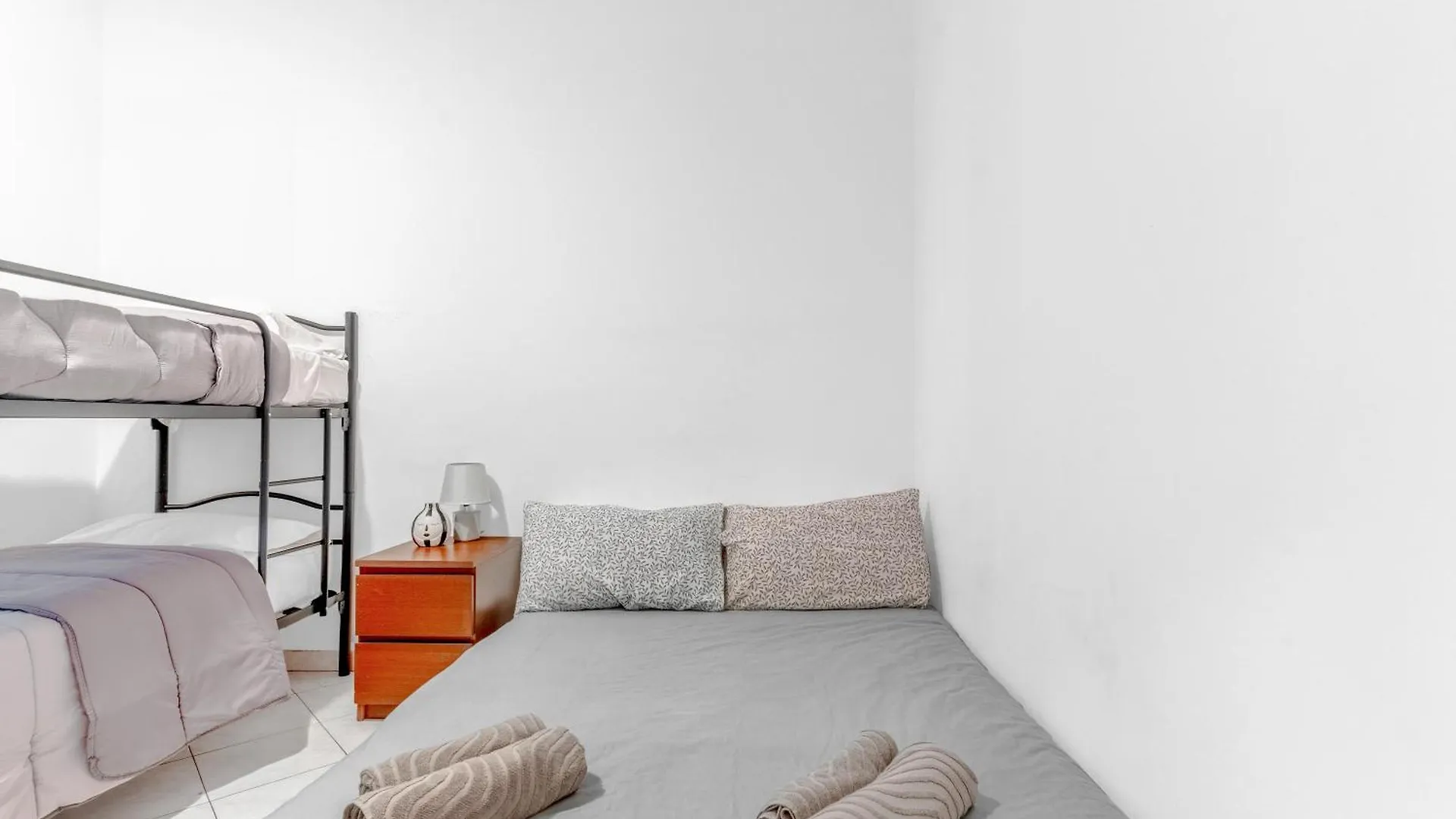 Mo109 - Loreto - Duomo- Large - Milan Apartment