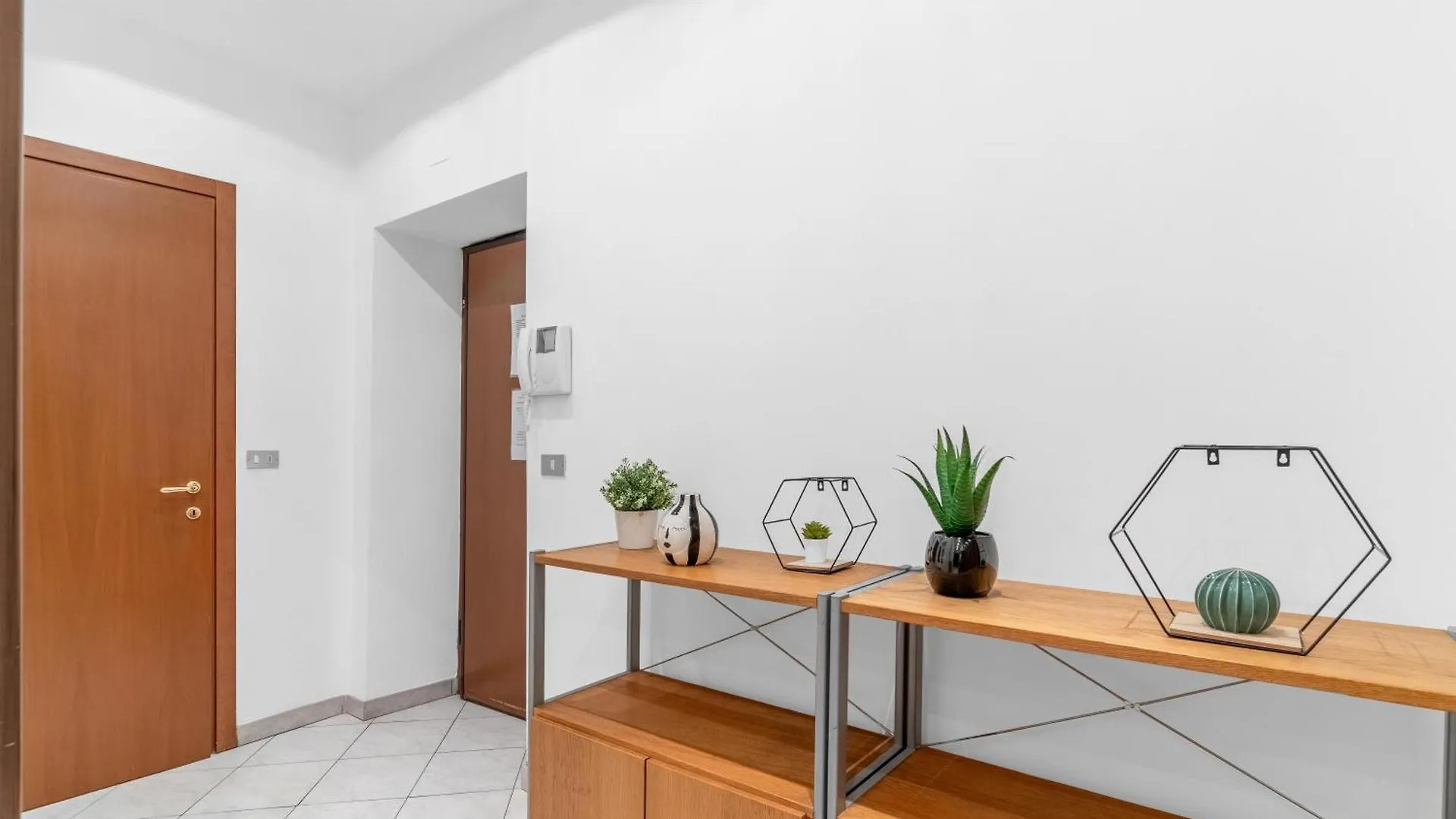 Apartment Mo109 - Loreto - Duomo- Large - Milan Italy